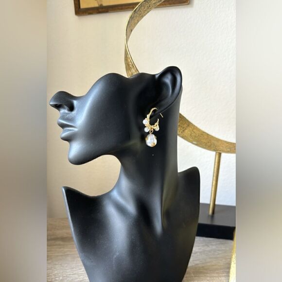 BohemianāpearlādropāearringsāA895 - Picture 3 of 3